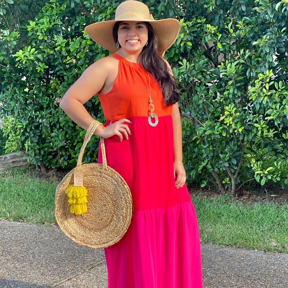 Beautiful bold color dress - Picture 2 of 3